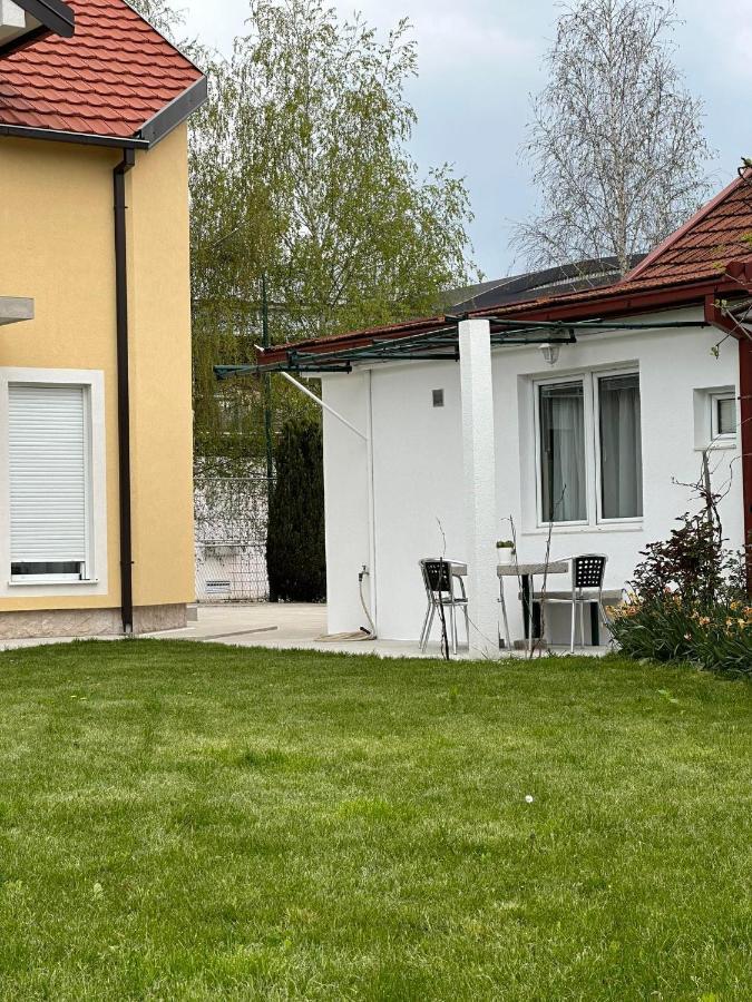 Apartmani Emily & Jully Niksic Luaran gambar