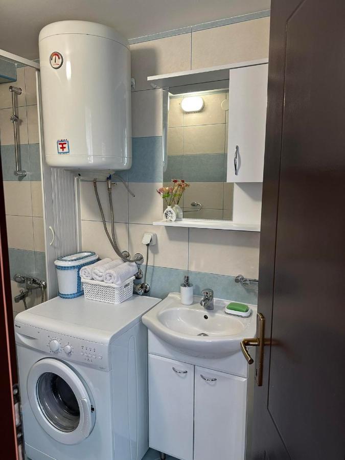 Apartmani Emily & Jully Niksic Luaran gambar