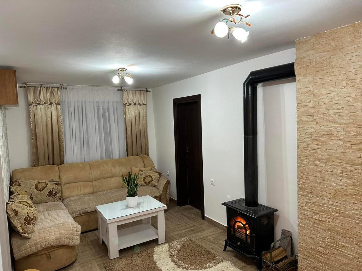 Apartman Emily Apartment Niksic Luaran gambar