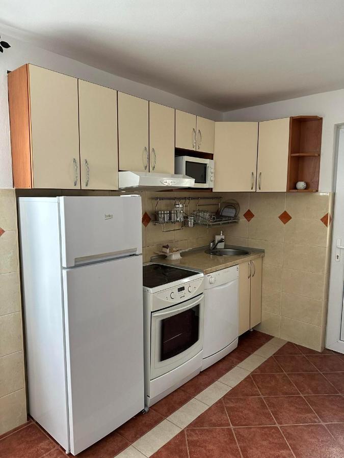 Apartman Emily Apartment Niksic Luaran gambar