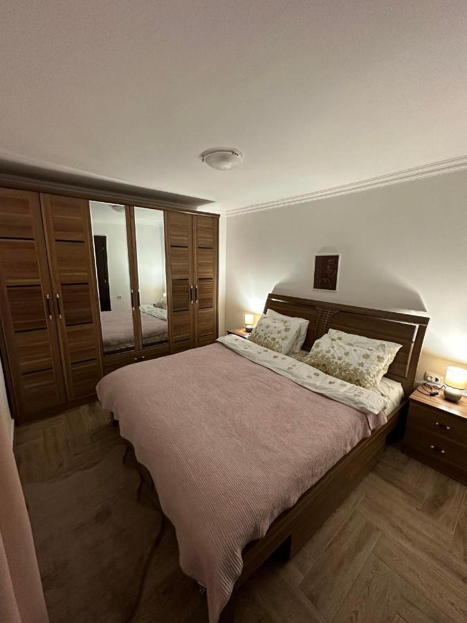 Apartmani Emily & Jully Niksic Luaran gambar