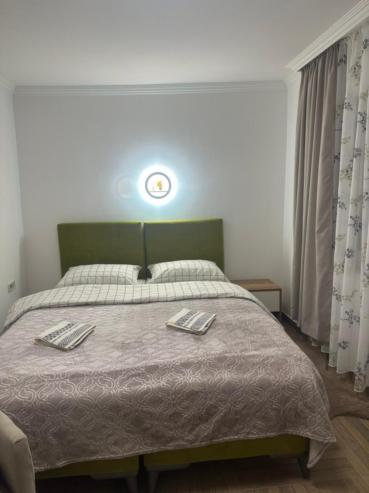 Apartmani Emily & Jully Niksic Luaran gambar