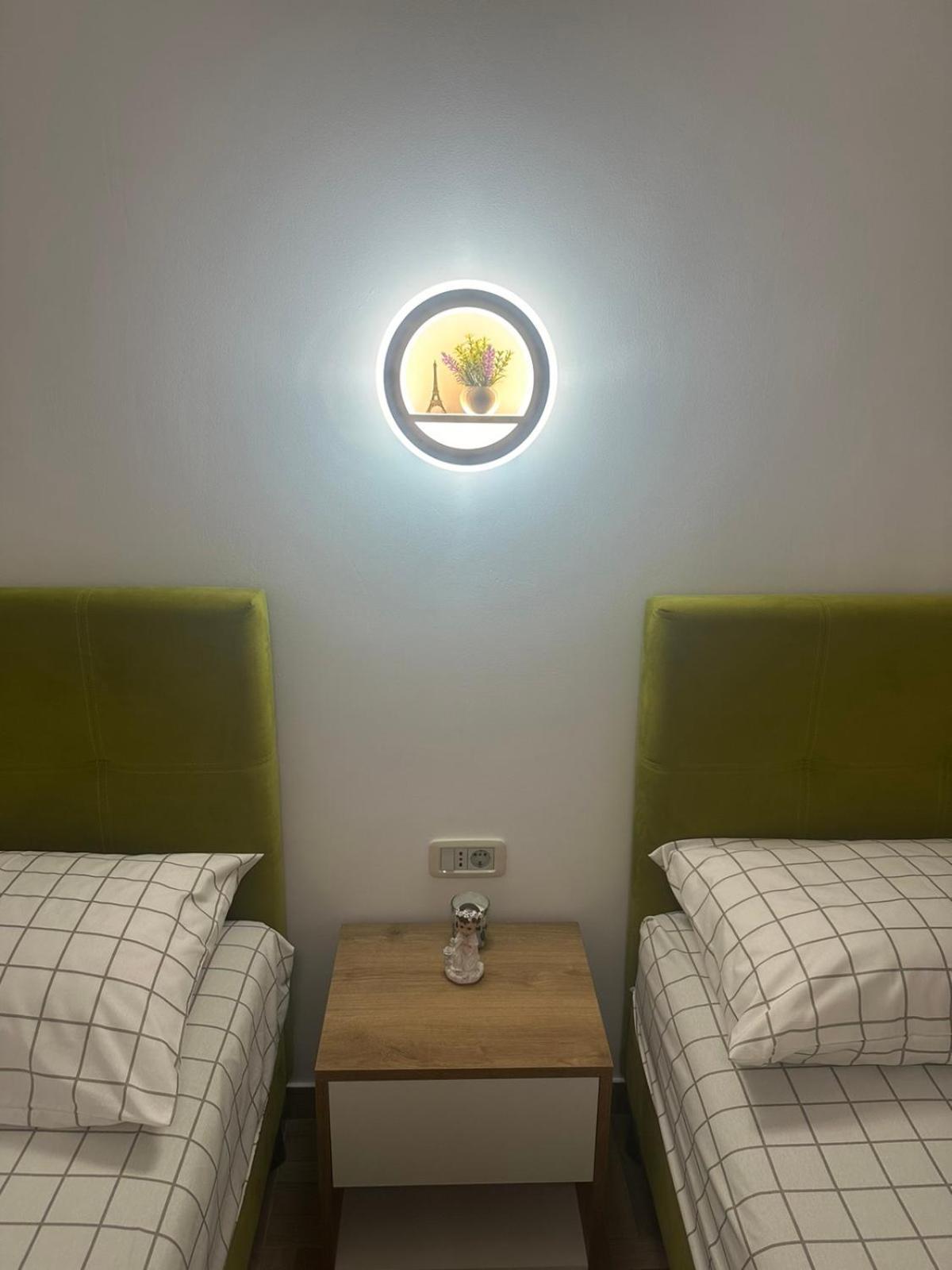 Apartmani Emily & Jully Niksic Luaran gambar