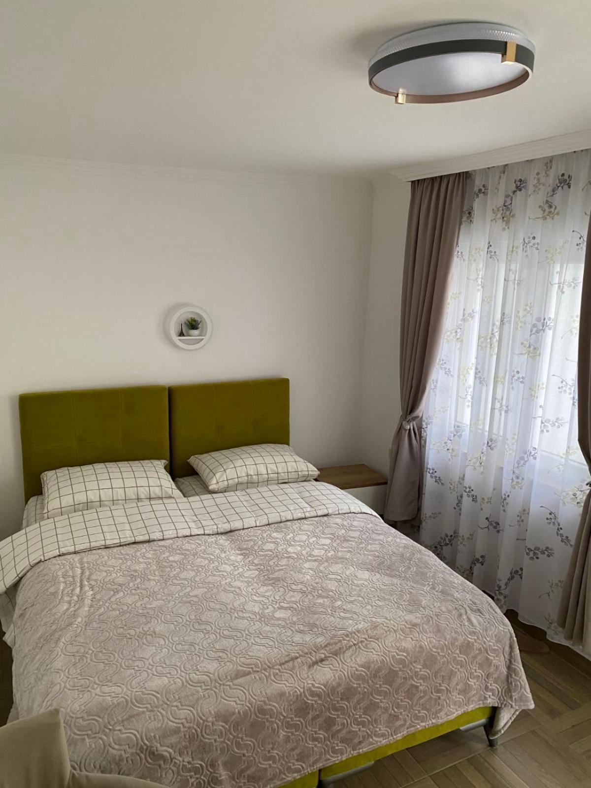 Apartman Emily Apartment Niksic Luaran gambar